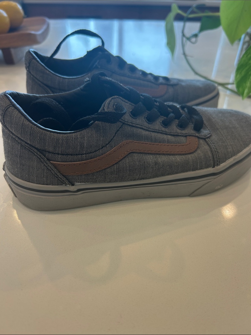 Vans Casual Gray Low-Top Boys Sneakers with Brown Accent